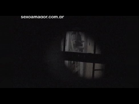 ❤️ Blondie tiġi filmata segretament minn voyeur tal-viċinat moħbi wara briks vojta Super porn f'mt.sexycamse.top ❌️